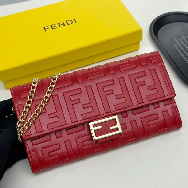 All categories Official website "Brand Women's Bags" Women's Bags 💙 FENDI 2025 new FENDI crossbody bag