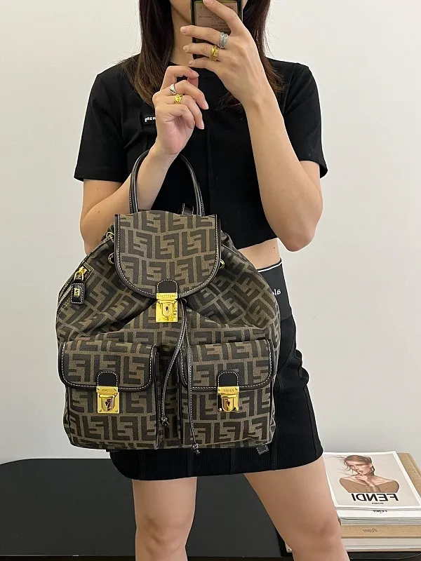 All Categories Fendi Women's Bags (Fendi) Fendi 8960
