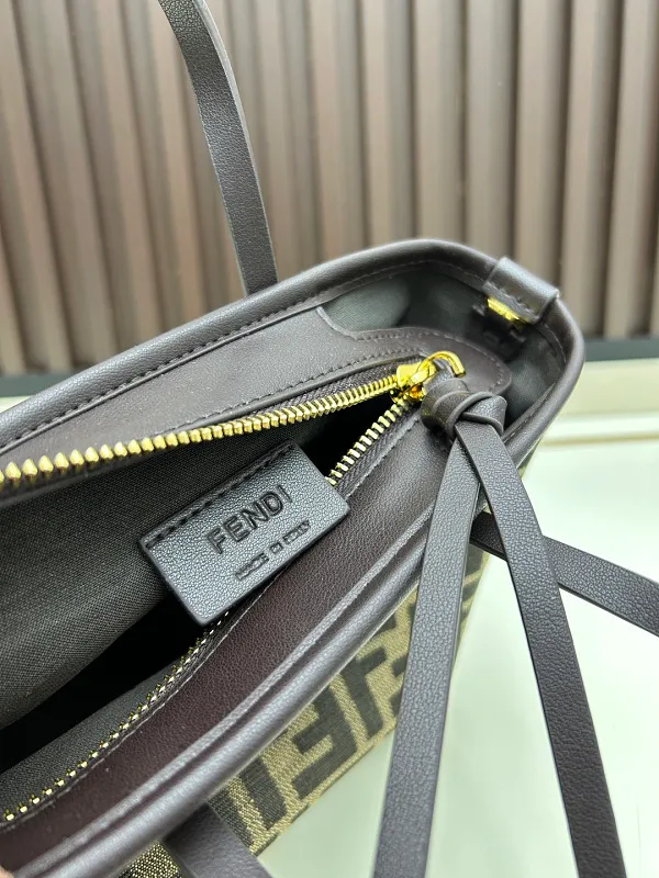 All Categories Fendi Women's Bags (Fendi) Fendi F08035