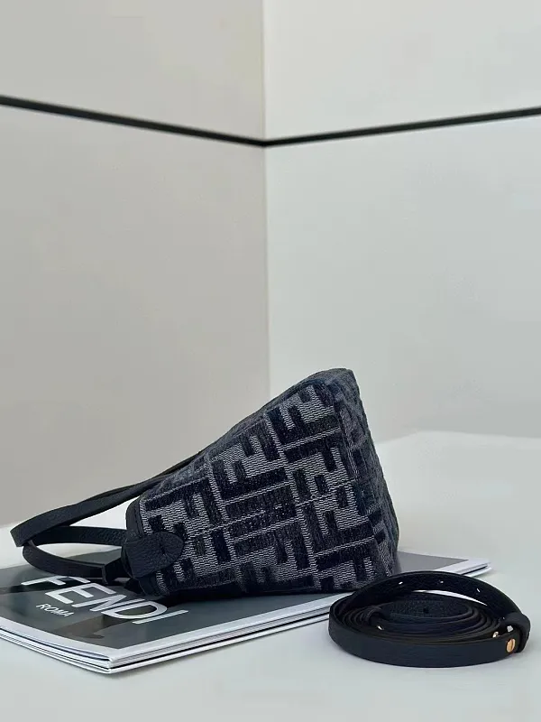 All Categories Fendi Women's Bags (Fendi) Fendi S096