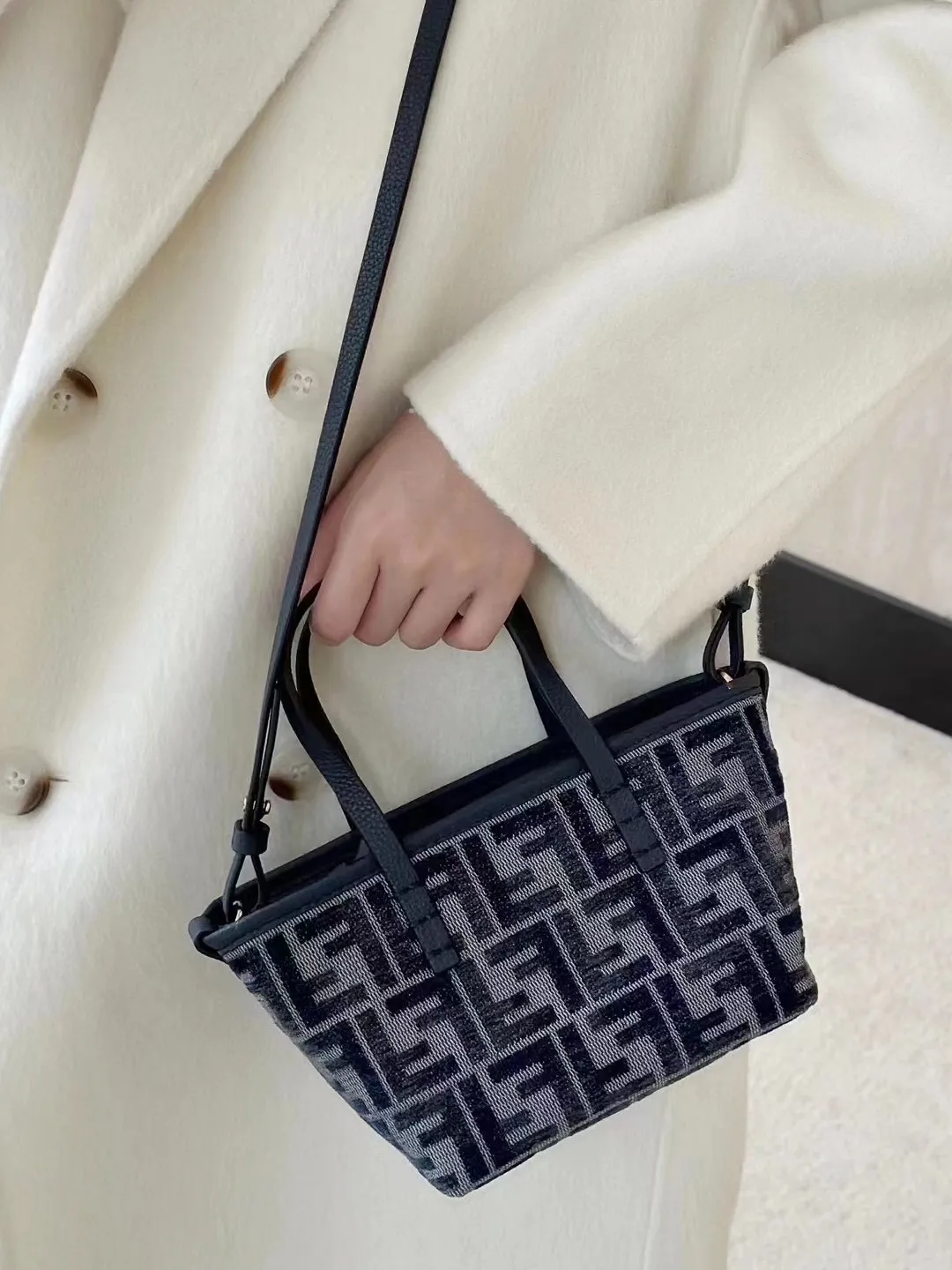 All Categories Fendi Women's Bags (Fendi) Fendi S096