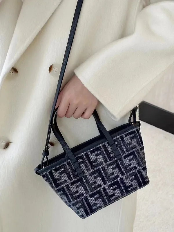 All Categories Fendi Women's Bags (Fendi) Fendi S096