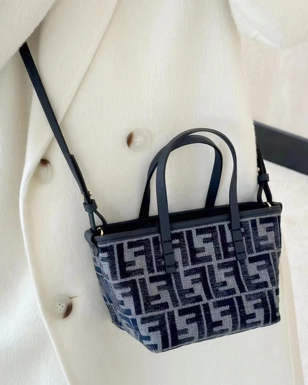 All Categories Fendi Women's Bags (Fendi) Fendi S096