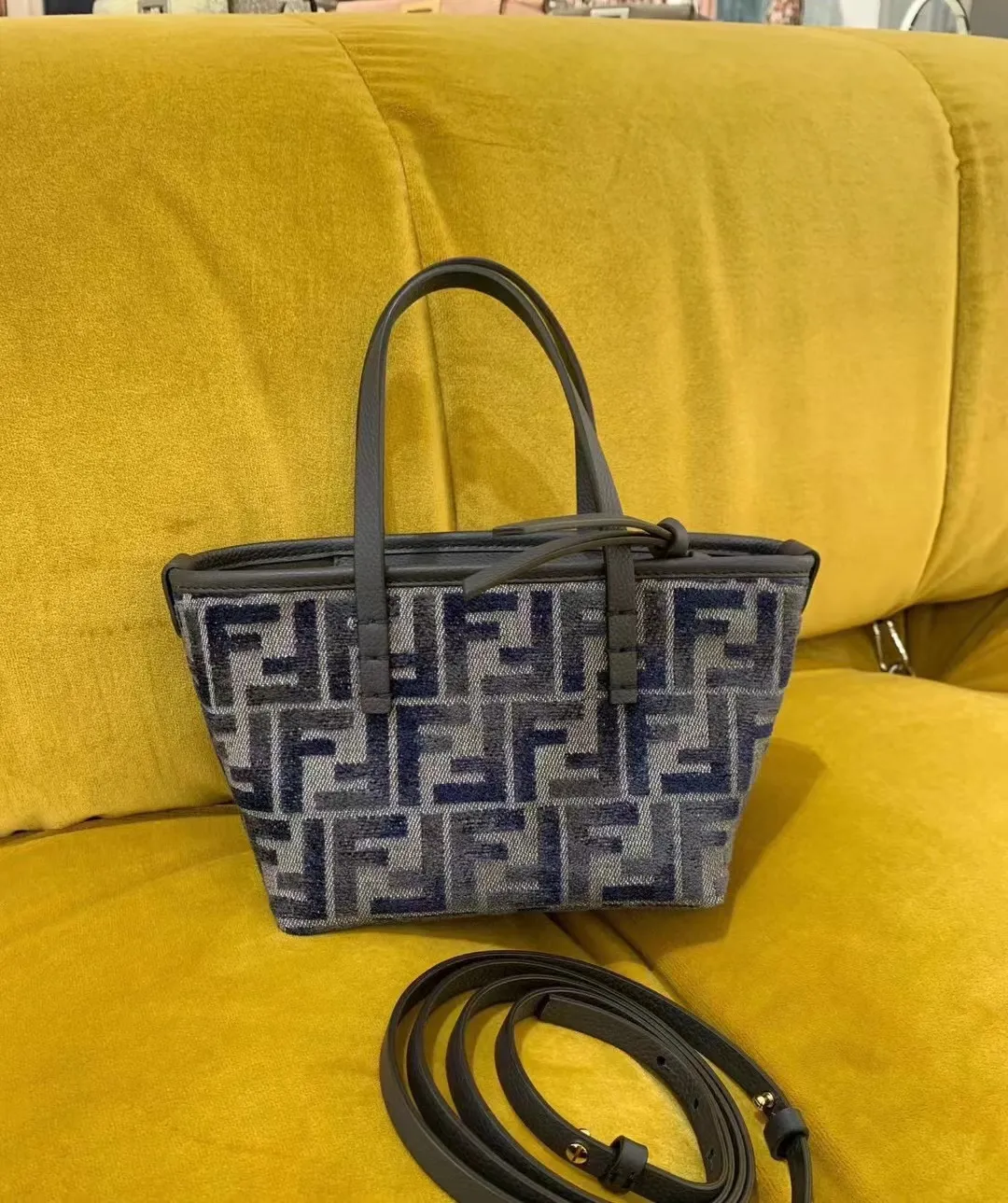 All Categories Fendi Women's Bags (Fendi) Fendi S096