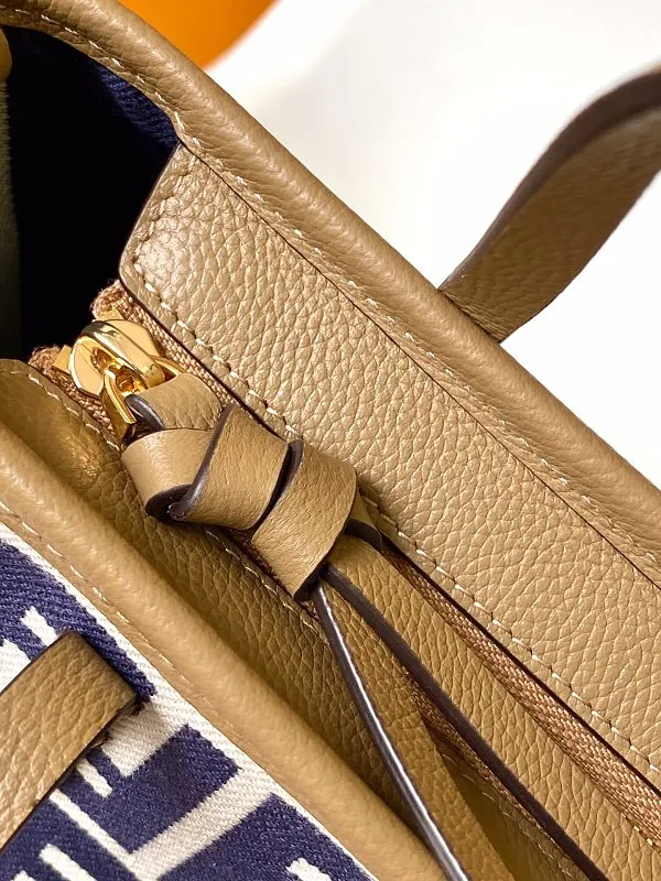 All Categories Fendi Women's Bags (Fendi) Fendi S096