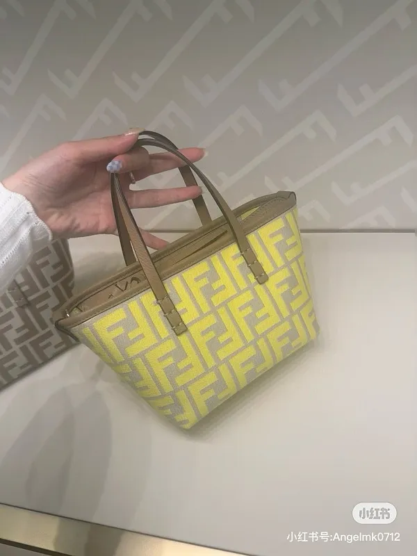 All Categories Fendi Women's Bags (Fendi) Fendi S096