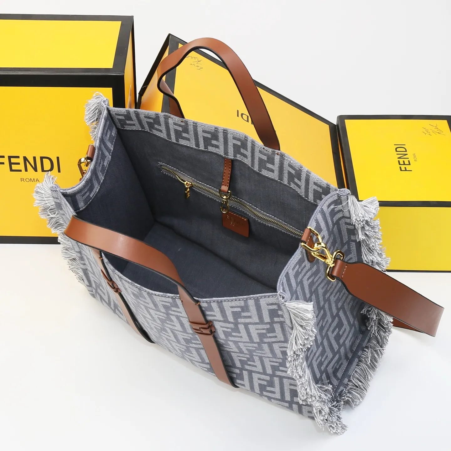 All Categories Fendi Women's Bags (Fendi) Fendi 3716