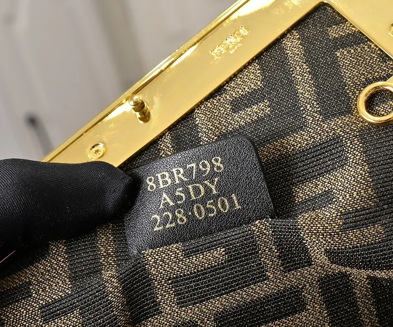 All Categories Fendi Women's Bags (Fendi) Fendi 80016