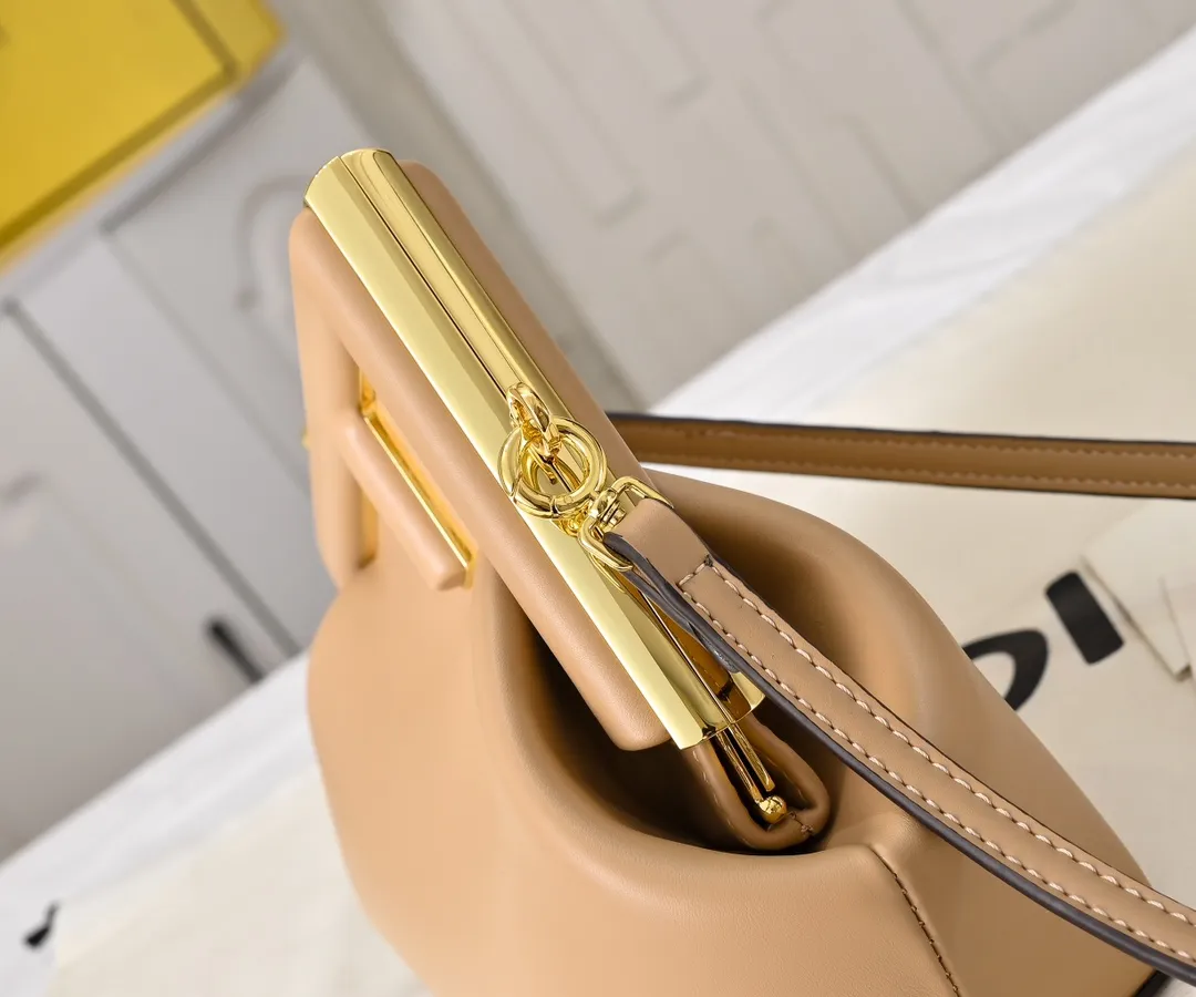 All Categories Fendi Women's Bags (Fendi) Fendi 80016