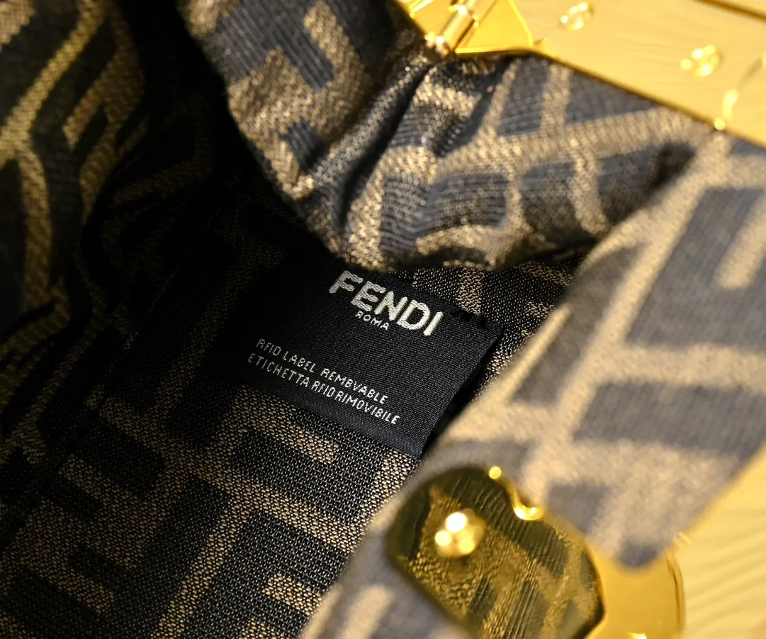All Categories Fendi Women's Bags (Fendi) Fendi 80016