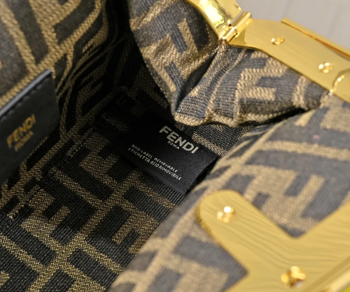 All Categories Fendi Women's Bags (Fendi) Fendi 80016
