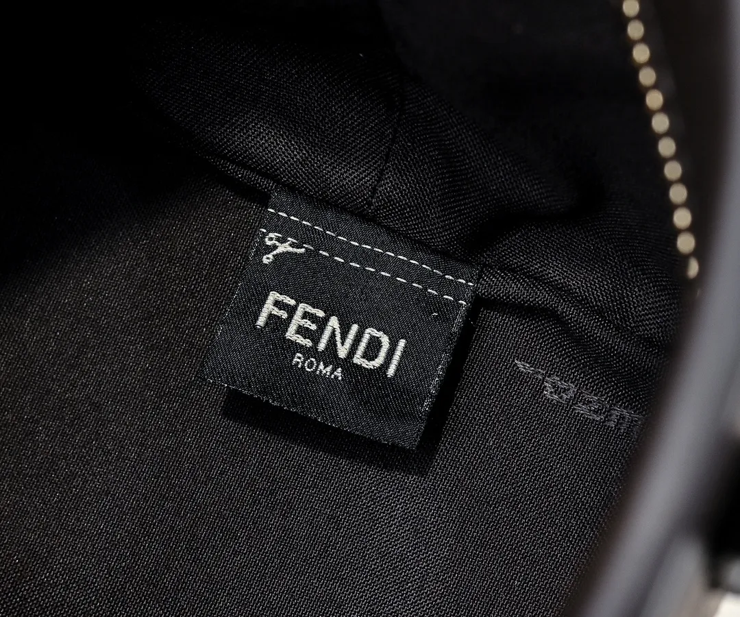 All Categories Fendi Women's Bags (Fendi) Fendi 2319