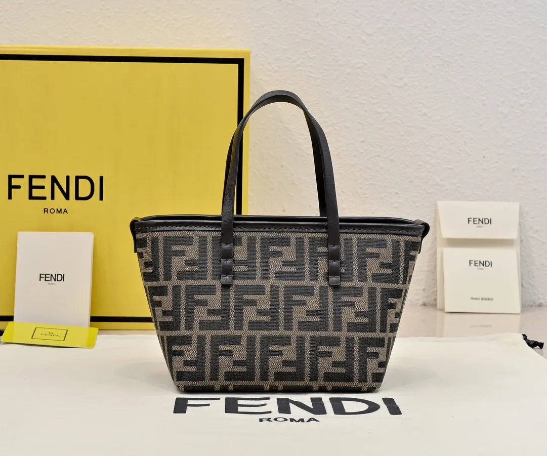 All Categories Fendi Women's Bags (Fendi) Fendi 2319