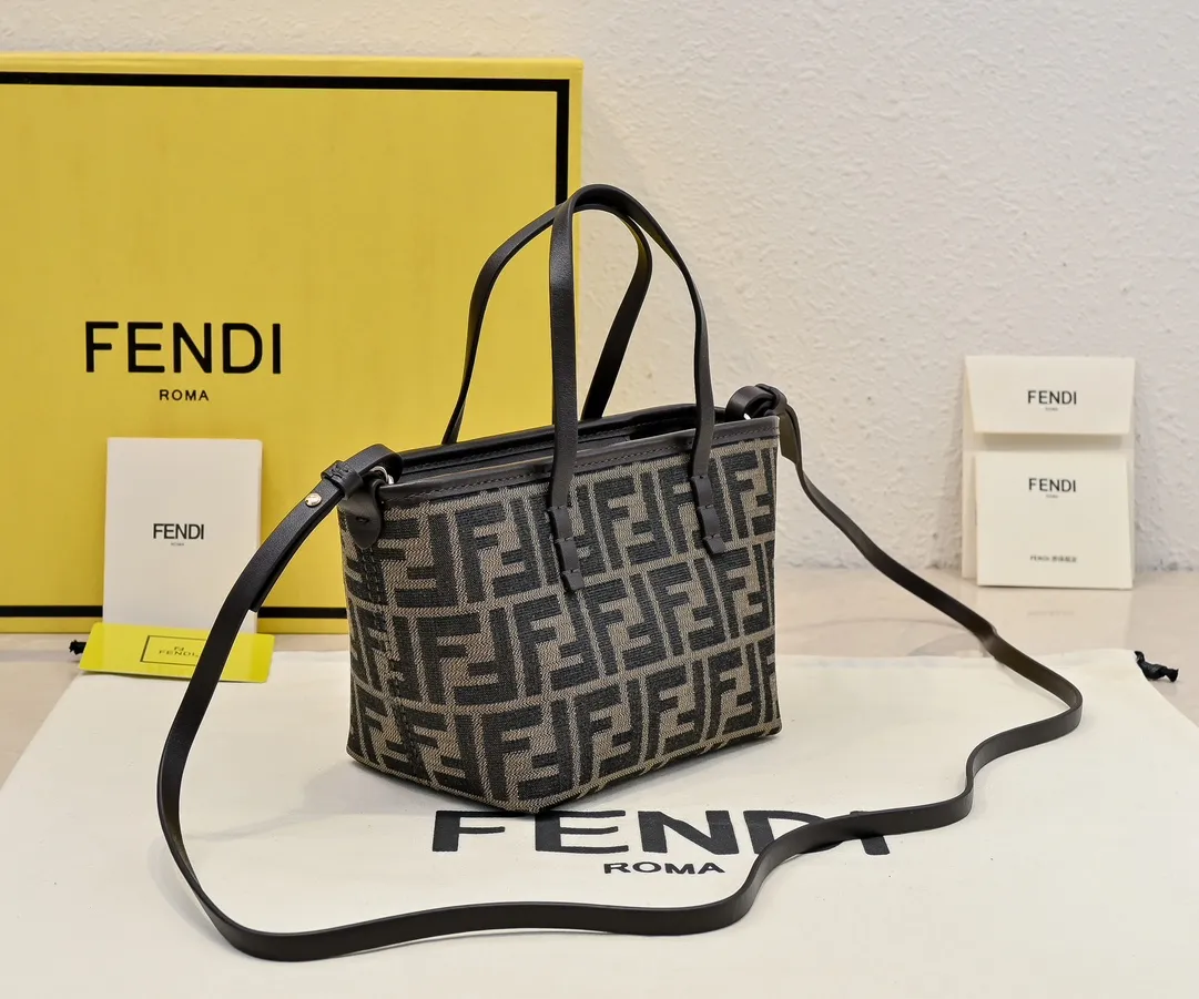 All Categories Fendi Women's Bags (Fendi) Fendi 2319