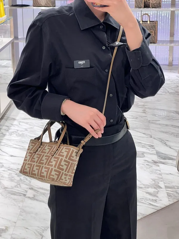 All Categories Fendi Women's Bags (Fendi) Fendi 2319