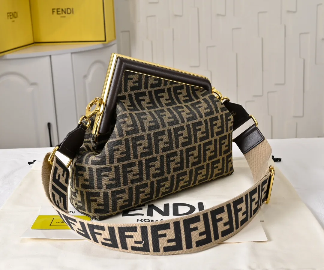 All Categories Fendi Women's Bags (Fendi) Fendi 80017