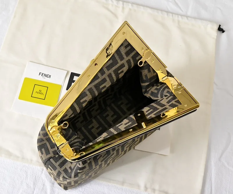 All Categories Fendi Women's Bags (Fendi) Fendi 80017