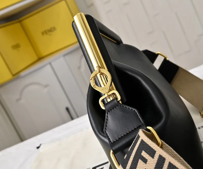 All Categories Fendi Women's Bags (Fendi) Fendi 80017