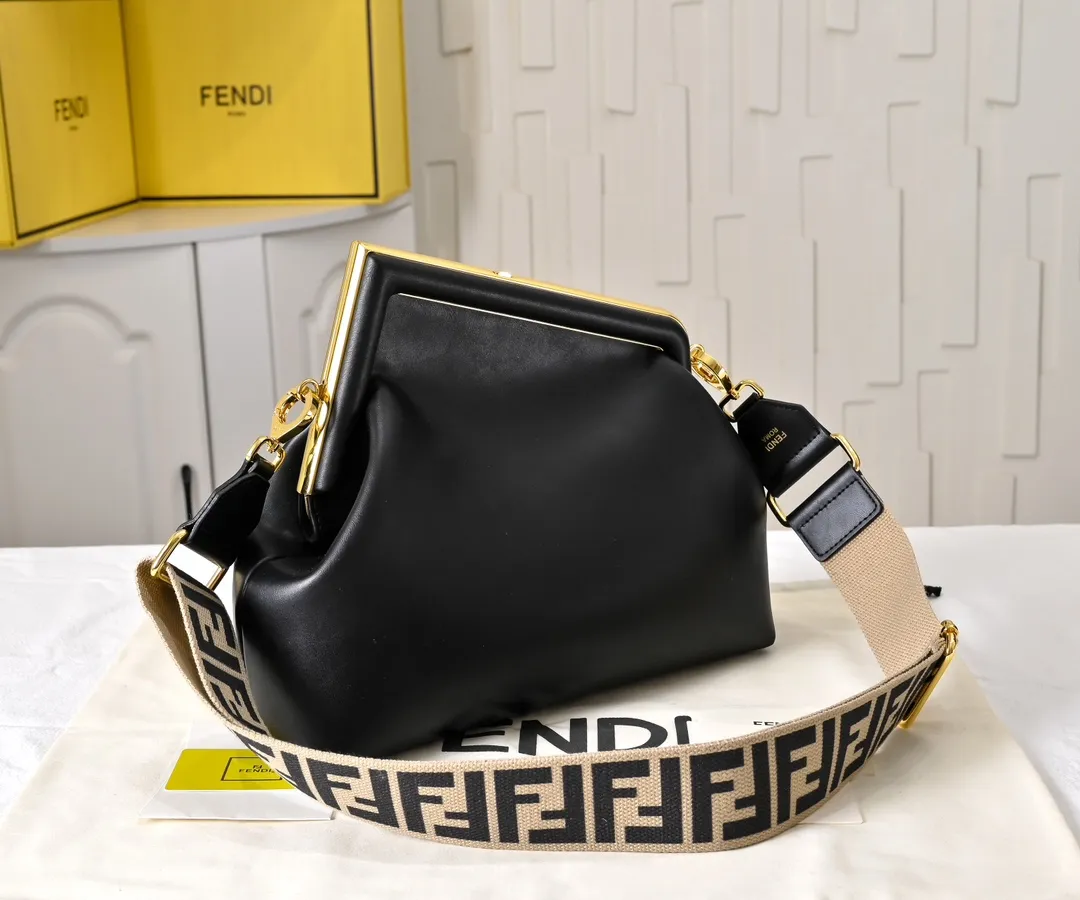 All Categories Fendi Women's Bags (Fendi) Fendi 80017