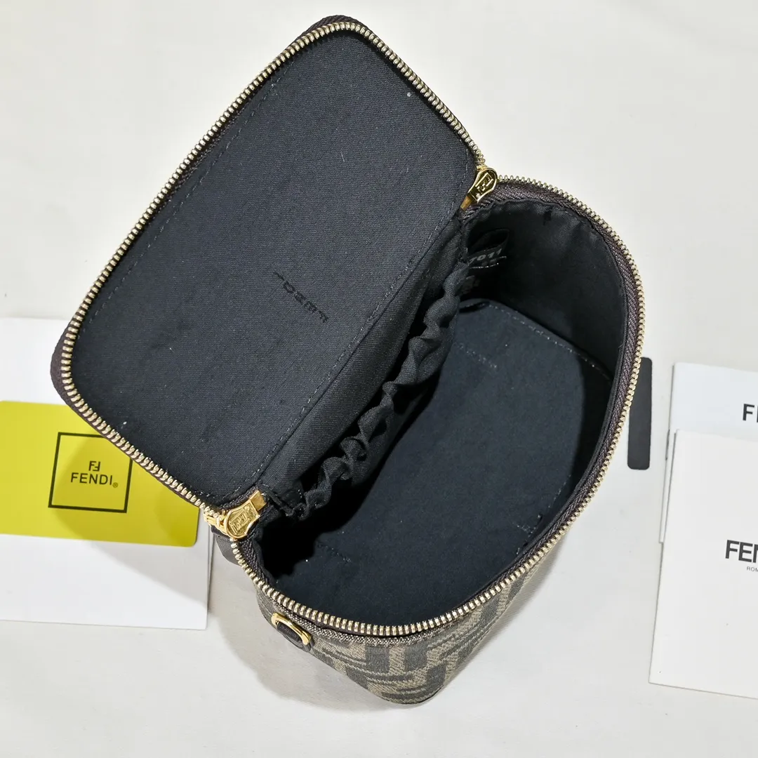 All Categories Fendi Women's Bags (Fendi) Fendi 33201