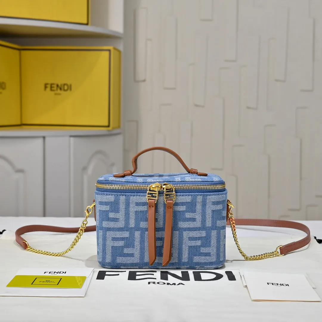 All Categories Fendi Women's Bags (Fendi) Fendi 33201