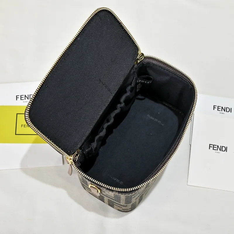 All Categories Fendi Women's Bags (Fendi) Fendi 33201