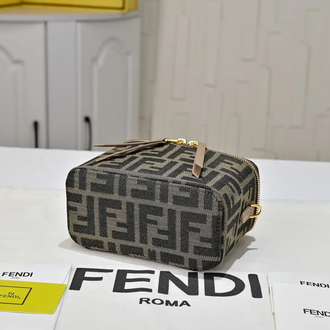 All Categories Fendi Women's Bags (Fendi) Fendi 33201