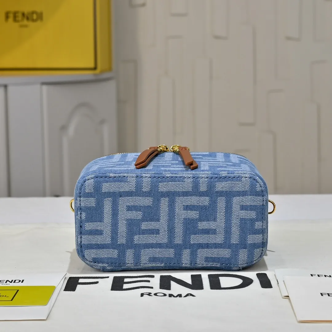 All Categories Fendi Women's Bags (Fendi) Fendi 33201