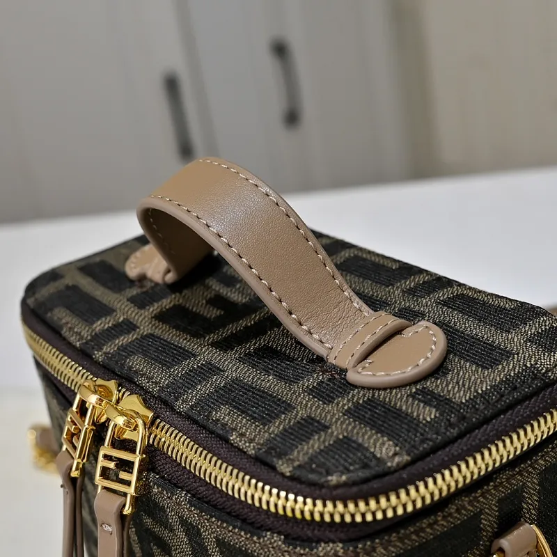 All Categories Fendi Women's Bags (Fendi) Fendi 33201