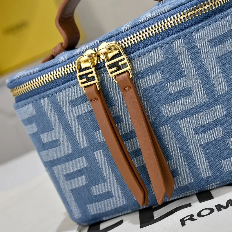 All Categories Fendi Women's Bags (Fendi) Fendi 33201