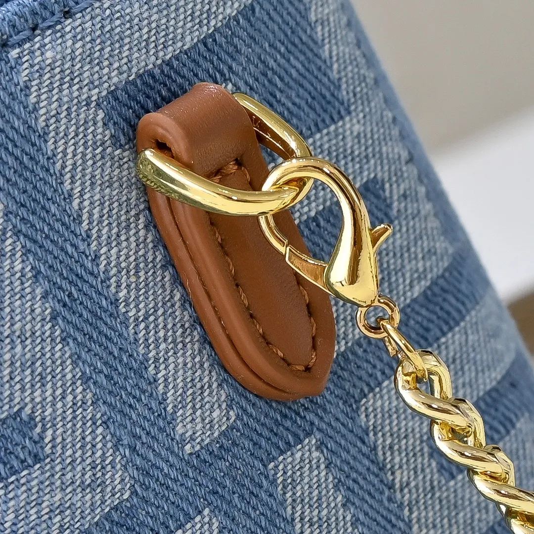 All Categories Fendi Women's Bags (Fendi) Fendi 33201