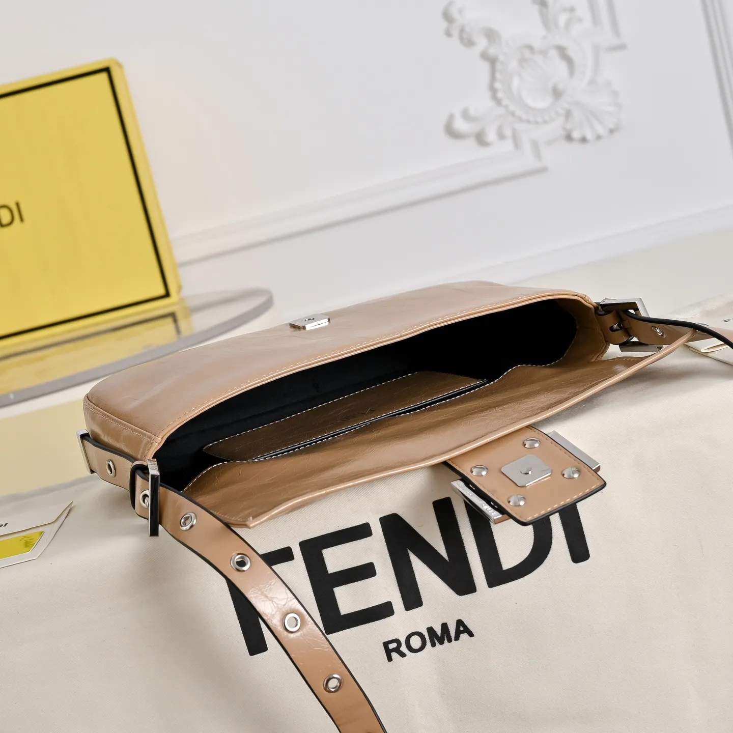 All Categories Fendi Women's Bags (Fendi) Fendi 1116