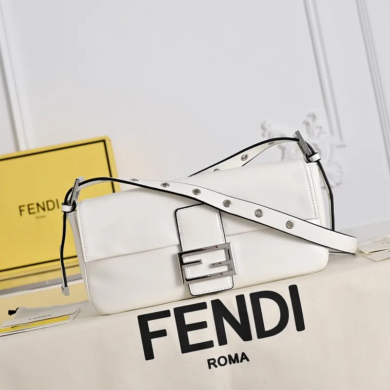 All Categories Fendi Women's Bags (Fendi) Fendi 1116
