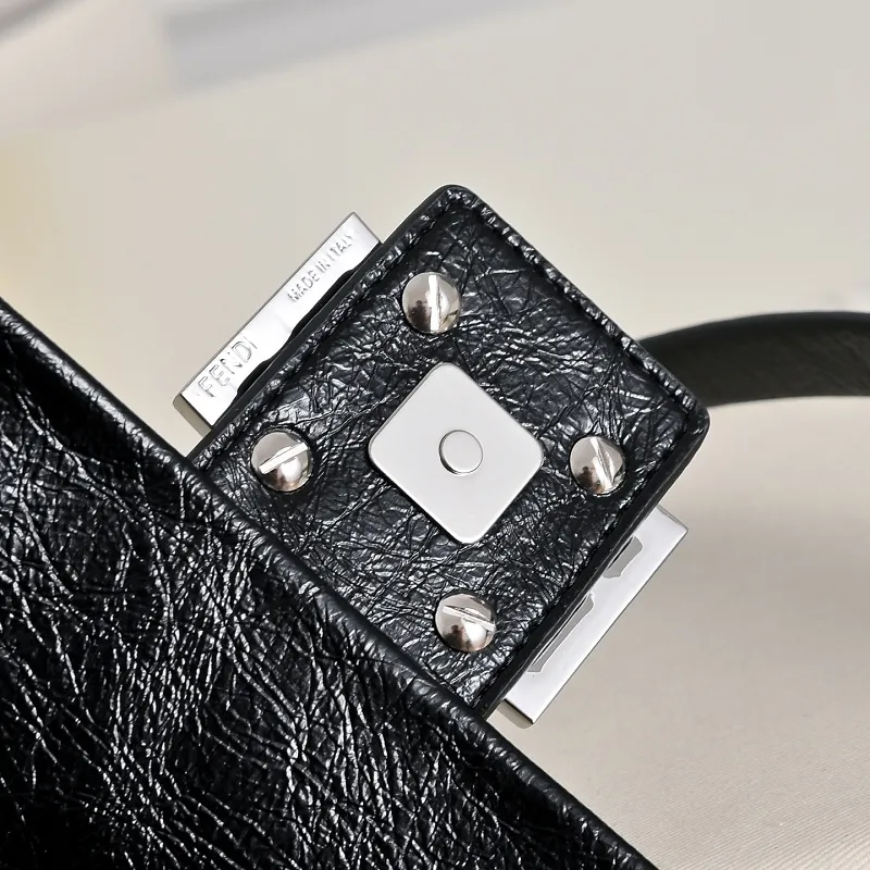 All Categories Fendi Women's Bags (Fendi) Fendi 1116