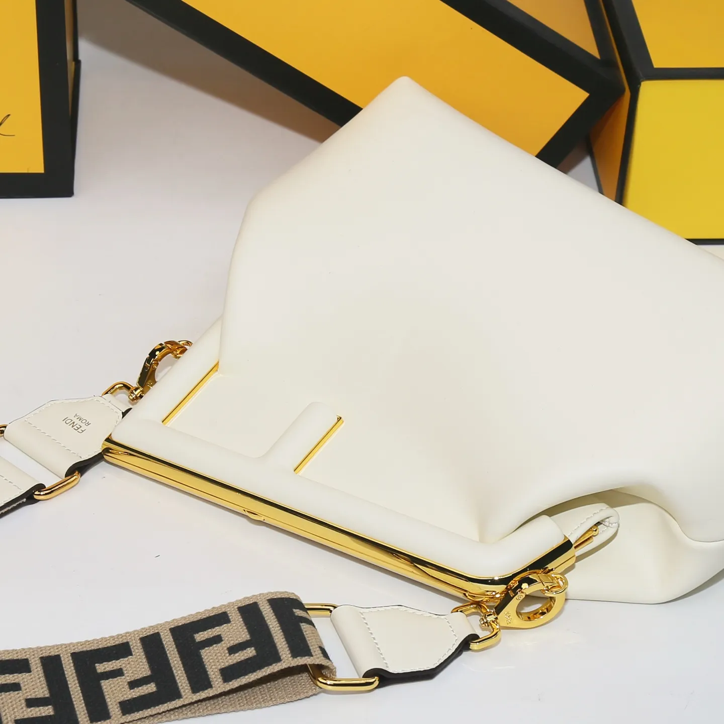 All Categories Fendi Women's Bags (Fendi) Fendi 3232