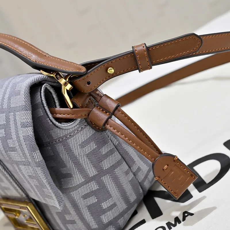 All Categories Fendi Women's Bags (Fendi) Fendi 7716