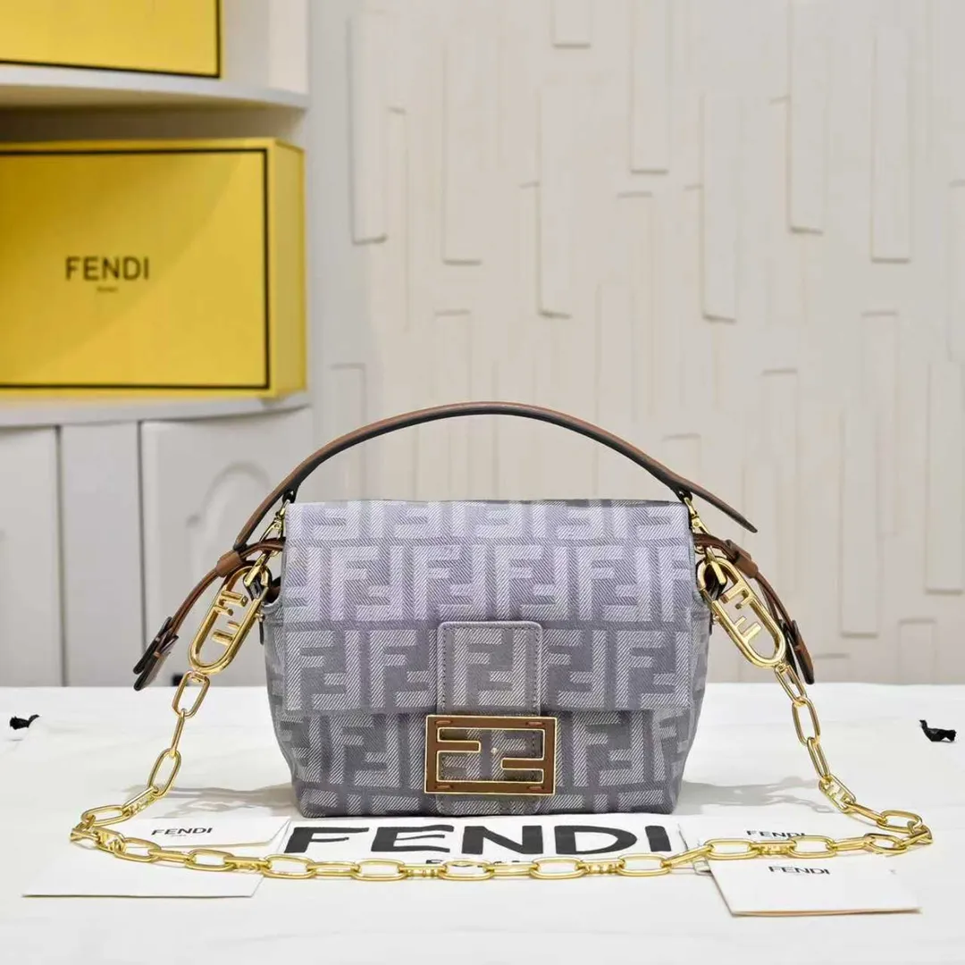 All Categories Fendi Women's Bags (Fendi) Fendi 7716