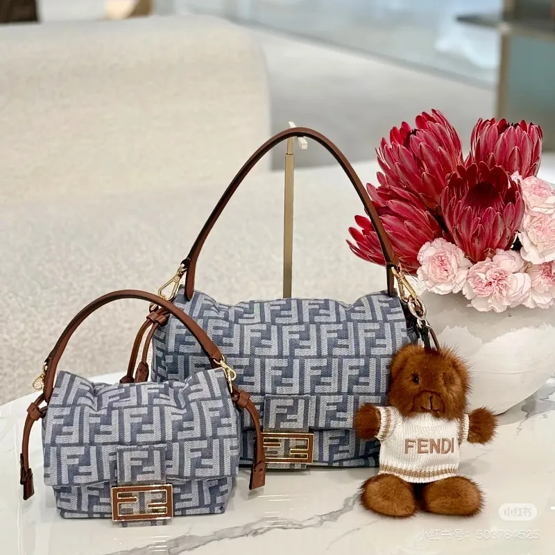 All Categories Fendi Women's Bags (Fendi) Fendi 7716