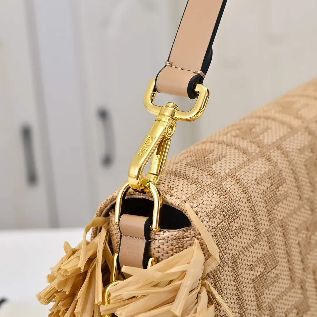 All Categories Fendi Women's Bags (Fendi) Fendi 3381