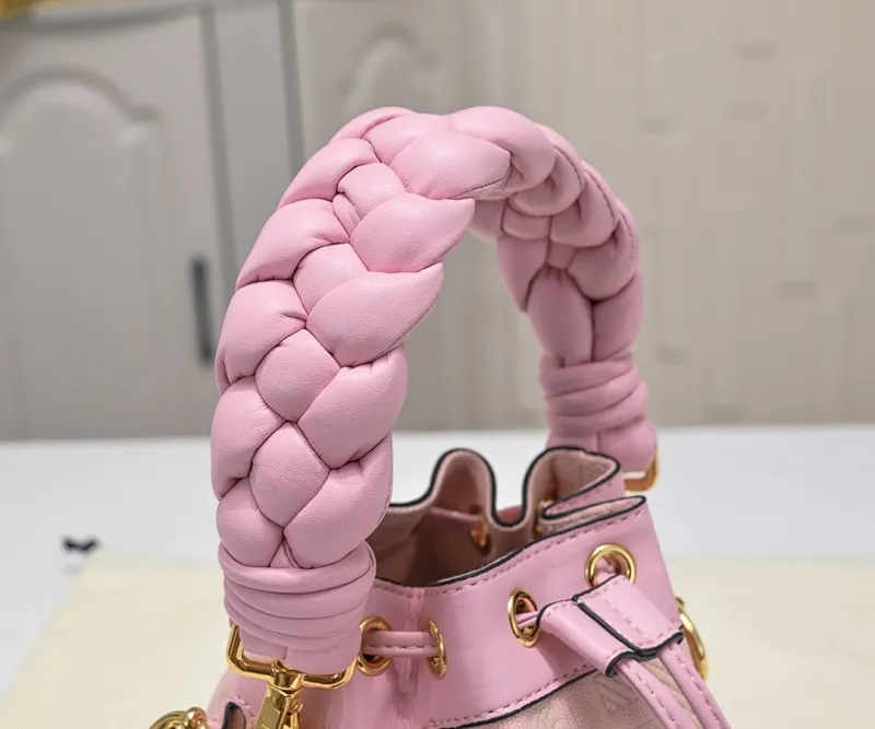 All Categories Official Website "Brand Women's Bags" Women's Bags 💙 FENDI 2025 New Fendi Bucket Bag