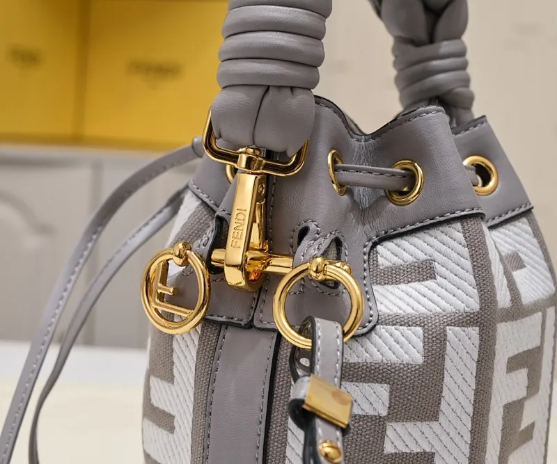 All Categories Official Website "Brand Women's Bags" Women's Bags 💙 FENDI 2025 New Fendi Bucket Bag