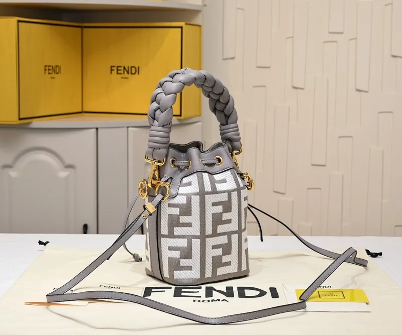 All Categories Official Website "Brand Women's Bags" Women's Bags 💙 FENDI 2025 New Fendi Bucket Bag