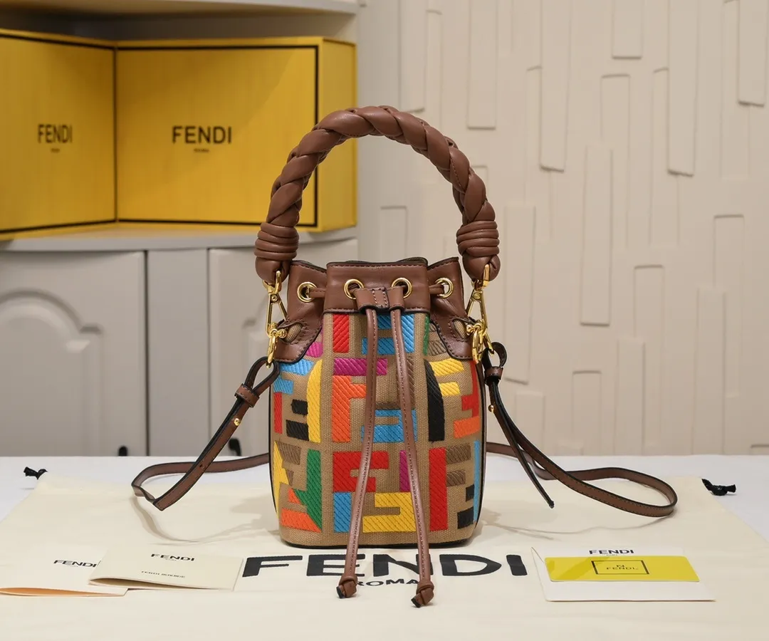 All Categories Official Website "Brand Women's Bags" Women's Bags 💙 FENDI 2025 New Fendi Bucket Bag