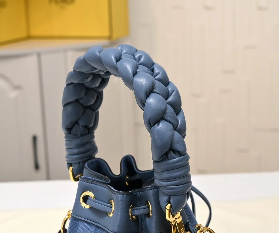 All Categories Official Website "Brand Women's Bags" Women's Bags 💙 FENDI 2025 New Fendi Bucket Bag