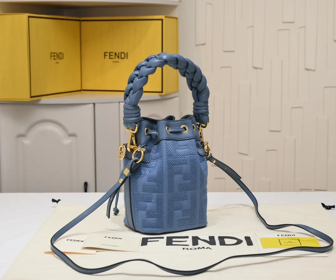 All Categories Official Website "Brand Women's Bags" Women's Bags 💙 FENDI 2025 New Fendi Bucket Bag