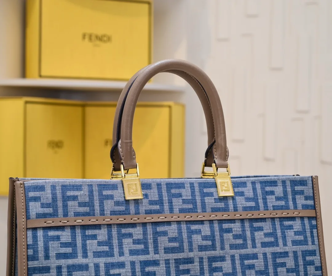 All Categories Fendi Women's Bags (Fendi) Fendi 7712