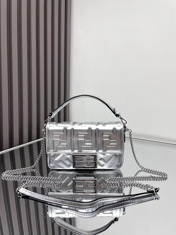All Categories Fendi Women's Bags (Fendi) Fendi Original Order 52039 Gold and Silver