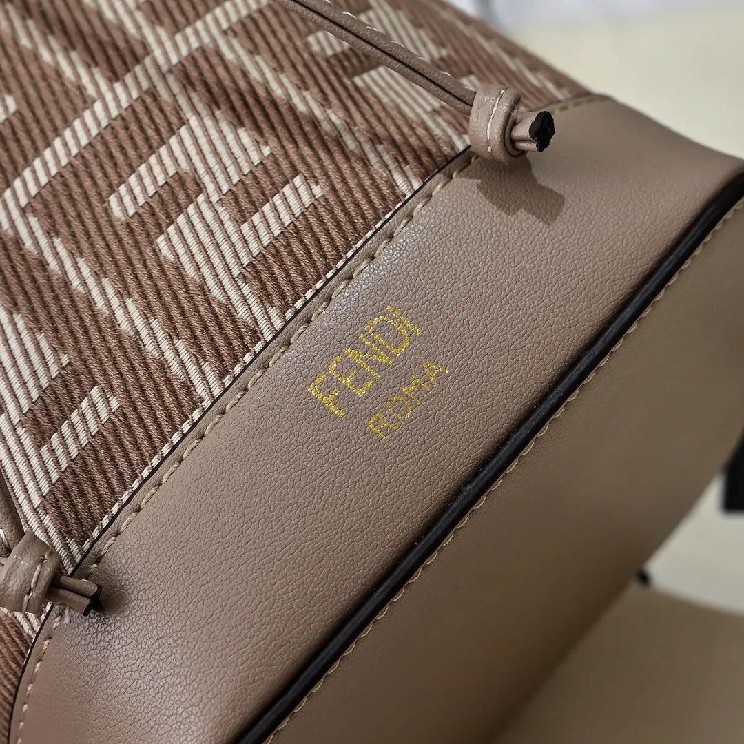 All Categories Fendi Women's Bags (Fendi) Fendi 4405