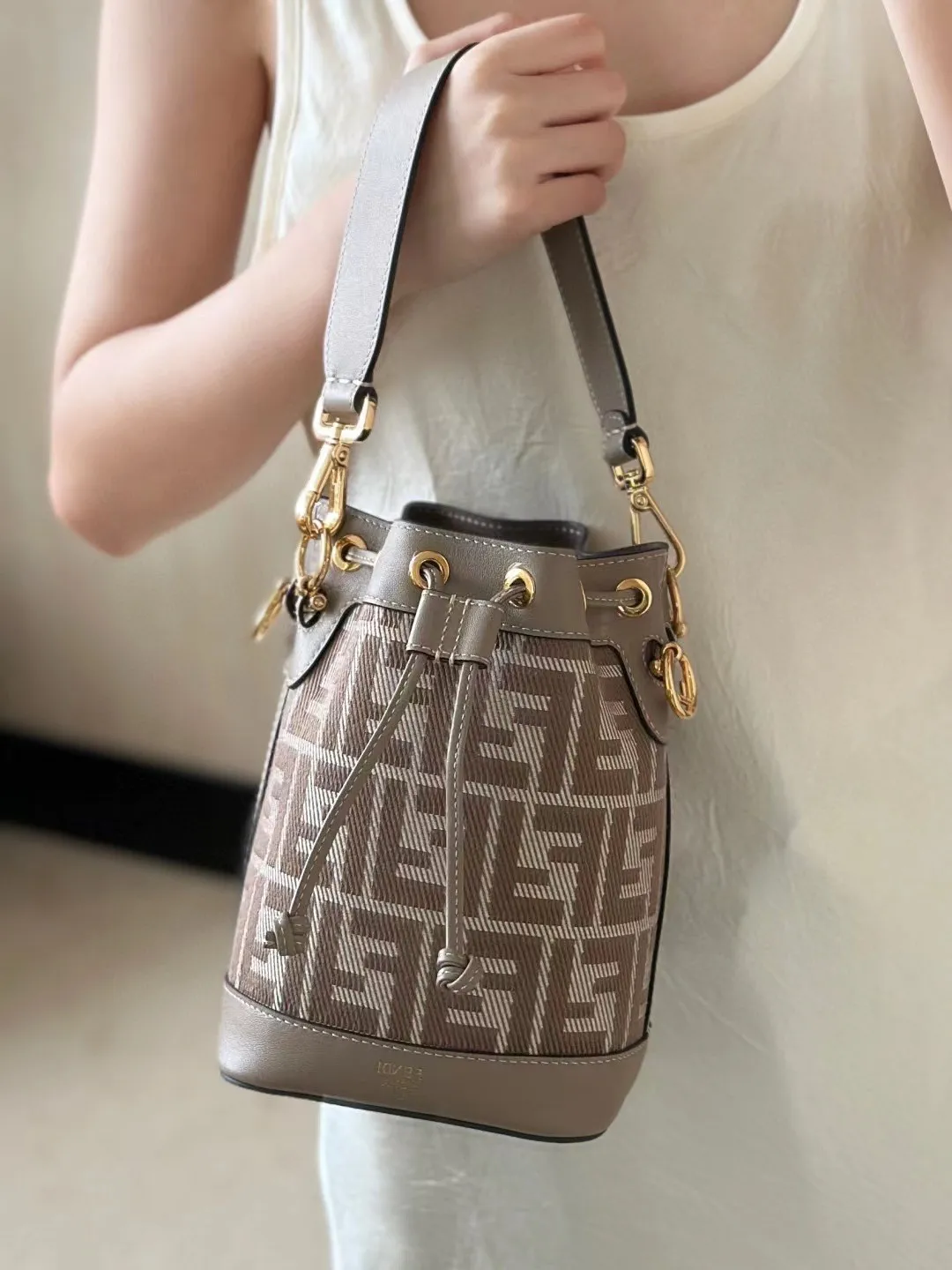 All Categories Fendi Women's Bags (Fendi) Fendi 4405