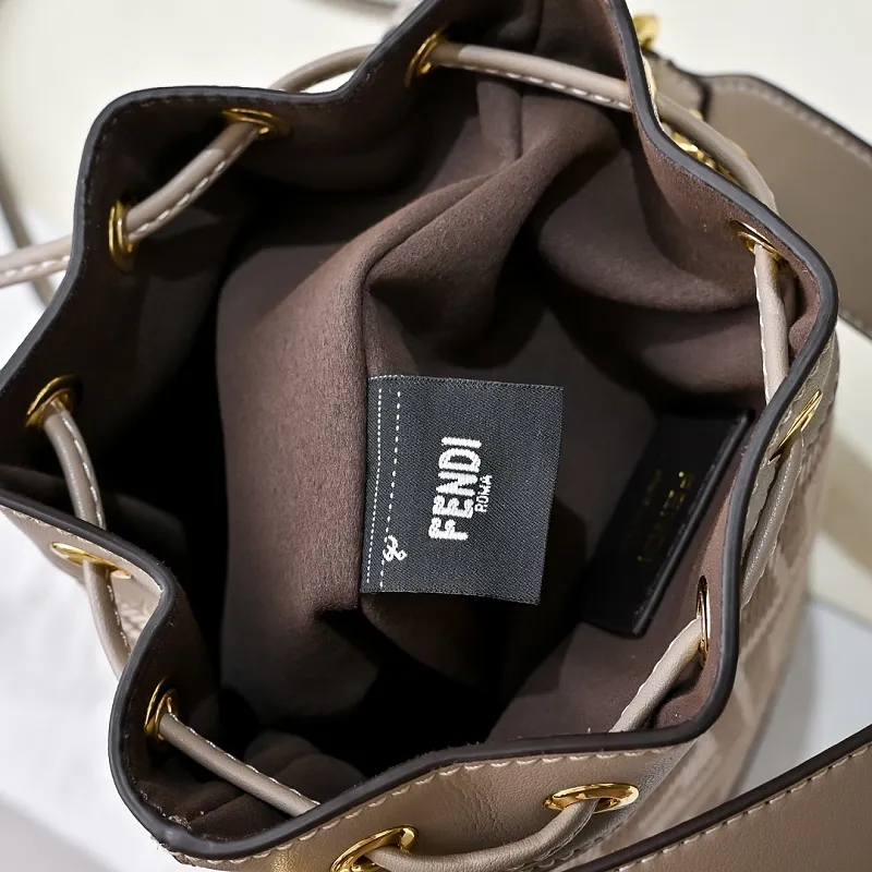 All Categories Fendi Women's Bags (Fendi) Fendi 4405